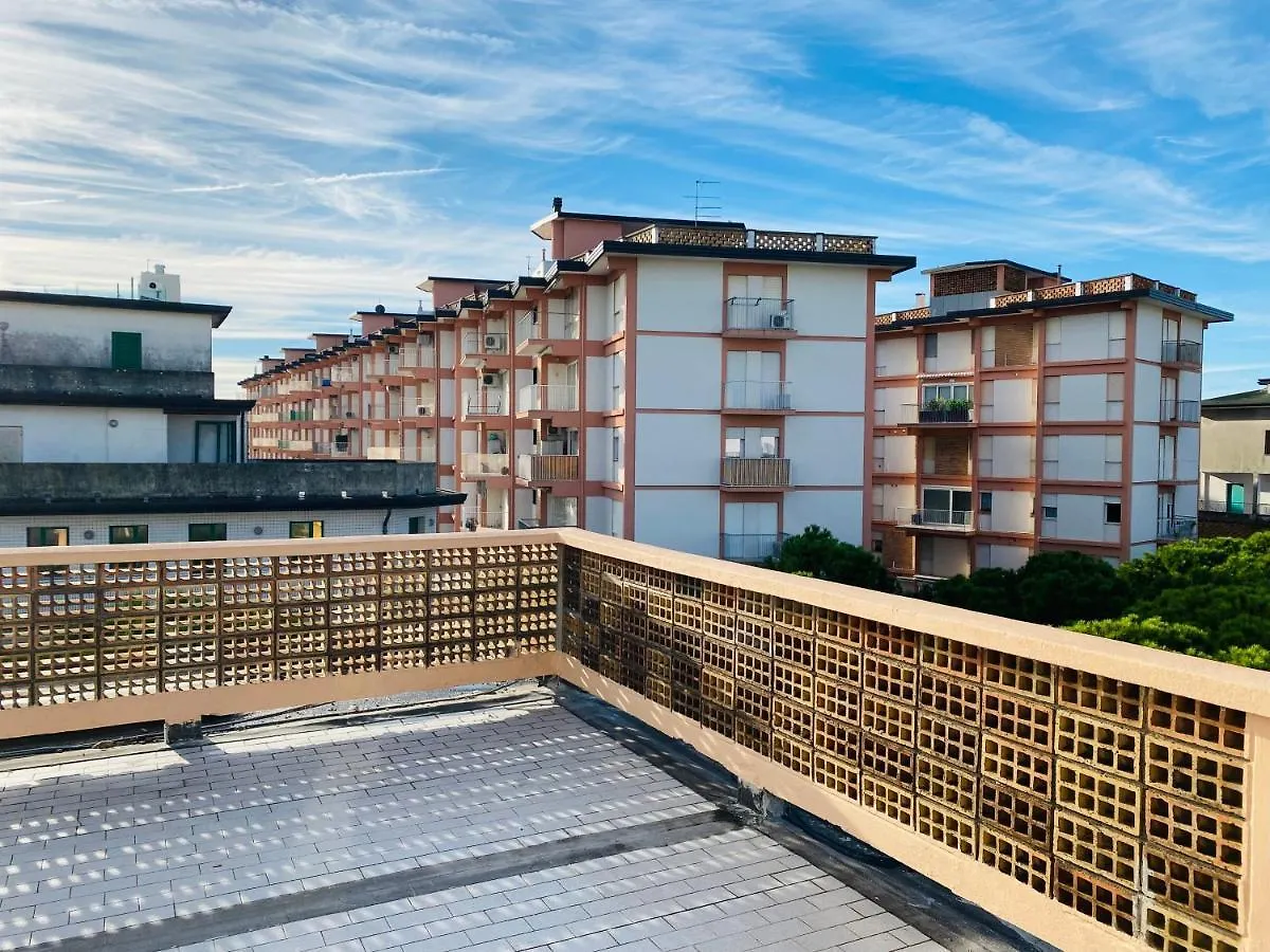 Augustus - Piazza Mazzini - Vicino Al Mare - Immobil Relax Apartman Lido di Jesolo 0*,